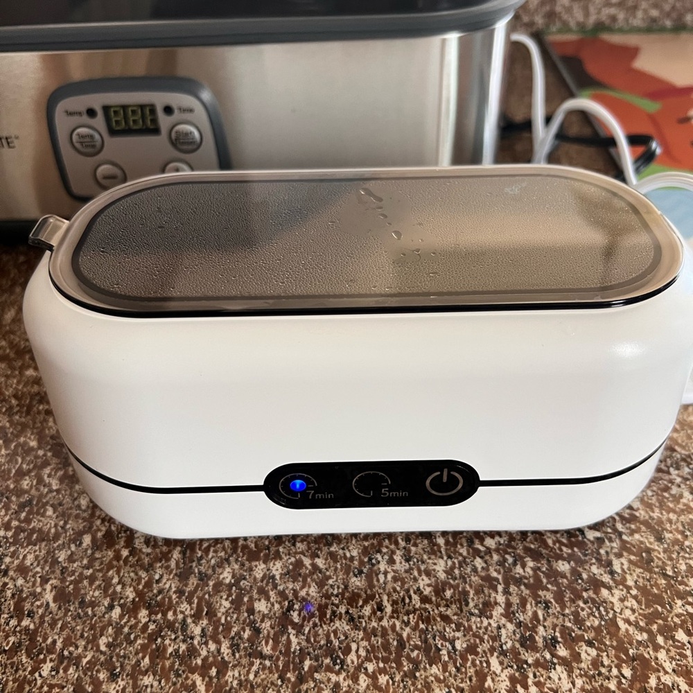 Ultrasonic cleaner